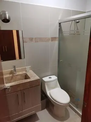 Un baño de Departamento a dos cuadras de la playa