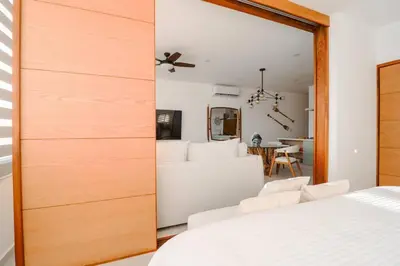 Cama o camas de una habitación en Brand new apt - pool in terrace - beach 1 minute!