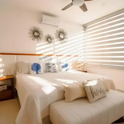 Brand new apt - pool in terrace - beach 1 minute!
