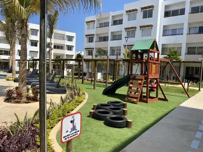Plano de Nuevo y Muy Bonito Departamento Con Vista a la Alberca - Residencial Almarena I