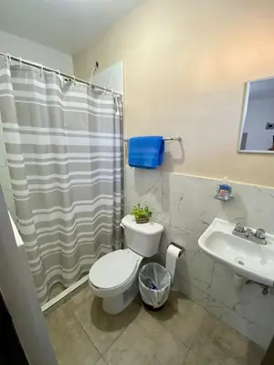 Un baño de Departamento Piso 3