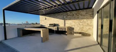 Plano de New Luxury Condo