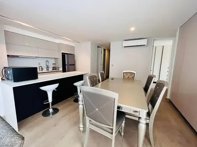 Una cocina o zona de cocina en En Malecón con vista al mar y lago by G P S rentas