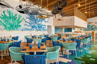 Un restaurante o sitio para comer en Dreams Estrella del Mar Mazatlan Golf & Spa Resort - All Inclusive