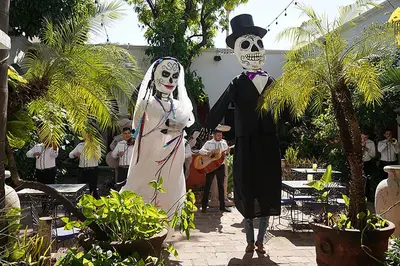 Clientes alojados en Hotel la Mansión