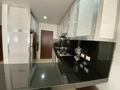Una cocina o zona de cocina en Excelente Casa y Cómoda en Cerritos - Residencial Palmilla I