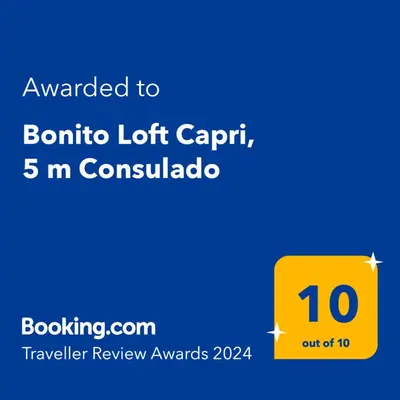 Certificado, premio, señal o documento que está expuesto en Bonito Loft Capri, 5 m Consulado