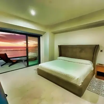 The Altomare - Seaview.