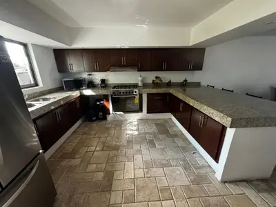 Una cocina o zona de cocina en Casa Marina Turquesa 16 Personas