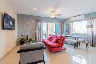 Zona de estar de Lindo Condo a 1 cuadra de la playa
