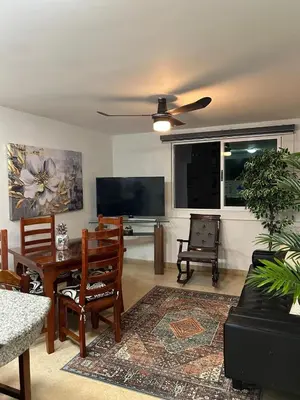 Una televisión o centro de entretenimiento en 2 bdrm - Sleeps 8 -Ocean front -Ocean View