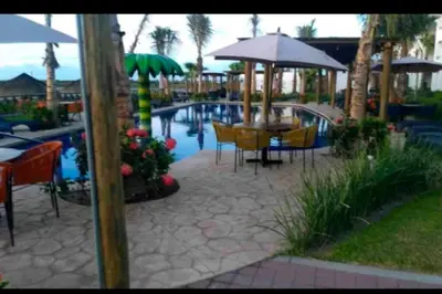 Piscina en o cerca de punta diamante nuevo altata sin.