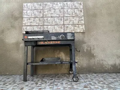 Barbacoa disponible para clientes en la casa o chalet