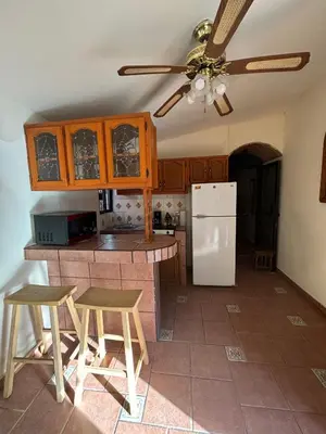 Una cocina o zona de cocina en Depa a unos minutos de consulado!