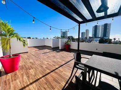 Un balcón o terraza de Rio de la plata D203 lujoso super céntrico