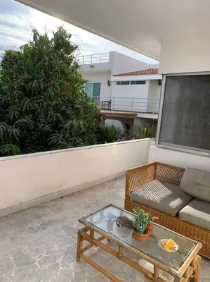 Un balcón o terraza de La casa del cerro con vista al oceano pacifico