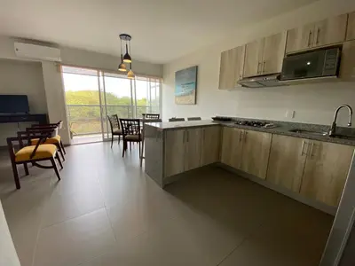 Una cocina o zona de cocina en Excelente Departamento con Alberca en Zona Exclusiva de Mazatlán - Residencial Coto Mareta 5