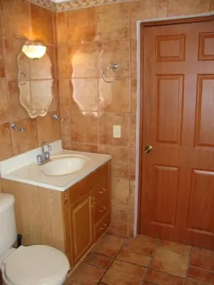 Un baño de D1 Golden Zone oceanview Balboa apartment