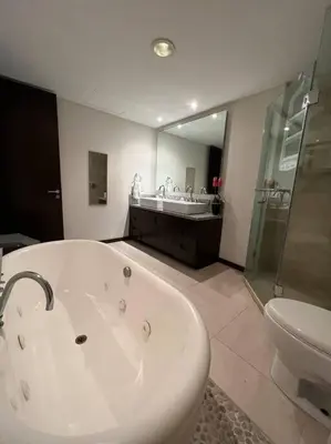Un baño de Departamento de Lujo Vista al mar Piso 15
