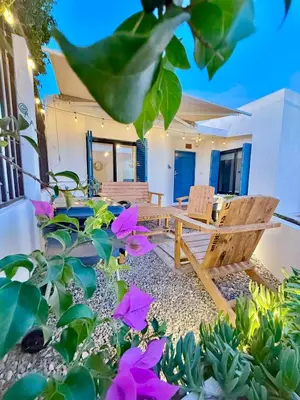 Jardín al aire libre en Casa Georgia at Kino Bay - Moderna y acogedora.