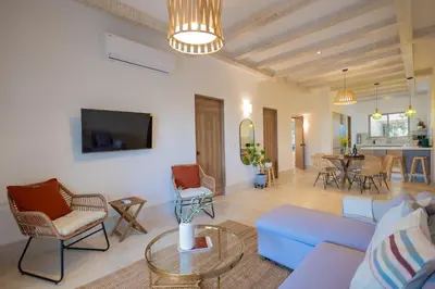 Zona de estar de Vinícola Parvada Villa 8 servicio tipo hotel
