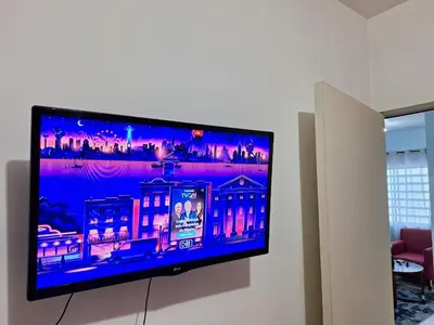Una televisión o centro de entretenimiento en Residencia Los Hebreos