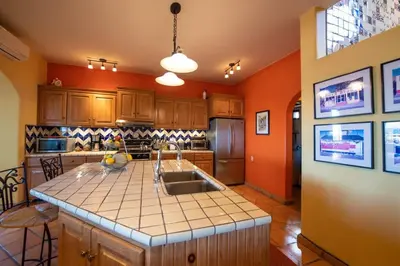 Una cocina o zona de cocina en Casa de Vista Hermosa
