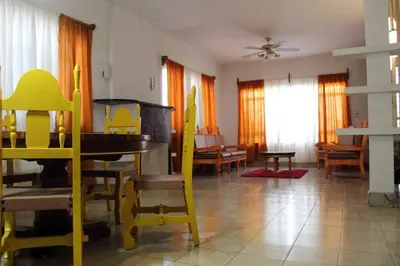 Zona de estar de Hermosa Casa en Ciudad Lerdo con 2 Habitaciones