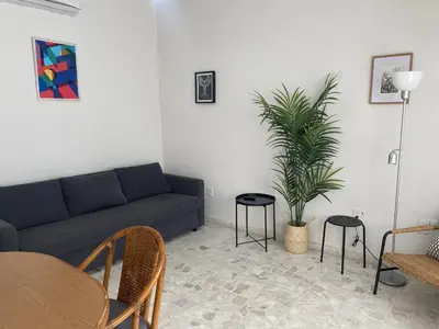 Zona de estar de Ecosuite 2, Near the beach and shared terrace.