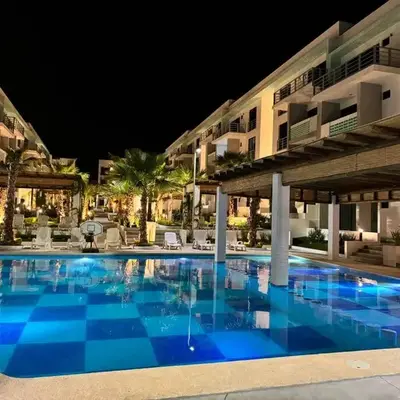 Departamento con alberca en Cerritos!