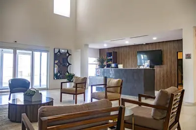 Zona de estar de Best Western Plus Chihuahua Sacramento