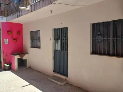 Un balcón o terraza de ALOJAMIENTO CERCA DE LA PLAYA