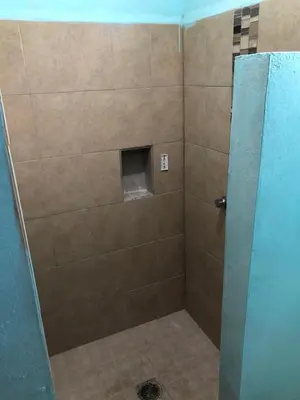 Un baño de Hotel Destino EISA