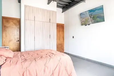 Cama o camas de una habitación en Dpto Industrial y Ejecutivo en Excelente Ubicacion