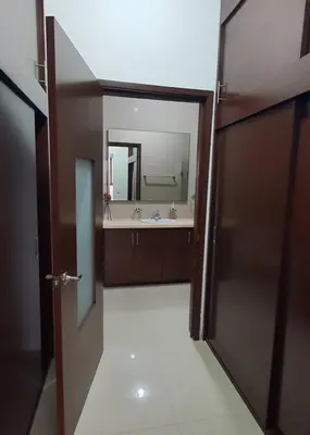 Un baño de Marina Platino