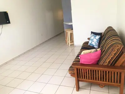 Una televisión o centro de entretenimiento en Olímpica - Departamento Arcoíris - 5 Min Malecón
