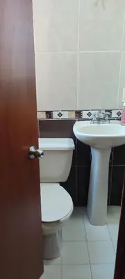 Un baño de Casa completa a minutos de la playa en auto