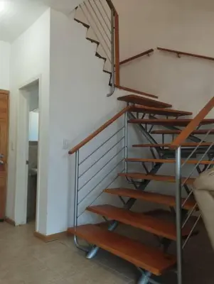 Plano de Hermosa casa a 5 minutos del consulado Americano, cuenta con 3 recamaras, sistema de refrigeración y calefacción