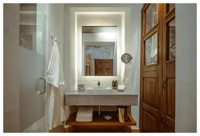 Un baño de La Gloria Mesón