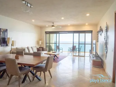 Zona de estar de Playa Blanca Premier Unit 1302