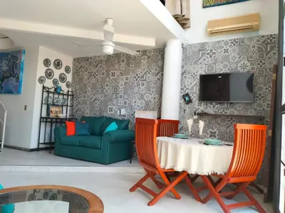 Una televisión o centro de entretenimiento en Departamento Centro Histórico