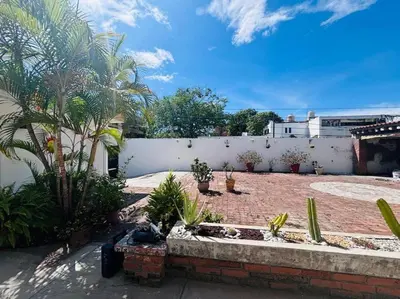 Jardín al aire libre en Departamento en centro de Mazatlán para parejas 6