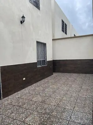 Plano de bonita casa cerca de la Alameda