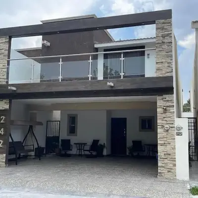 bonita casa cerca de la Alameda