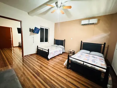 Plano de la casa de los abuelos a 150 metros del mar