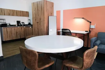 Una cocina o zona de cocina en Quiet-Central 2BR1BA Relaxed Atmosphere