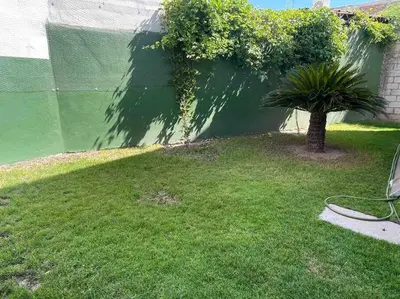Jardín al aire libre en Bonita casa espaciosa en Residencial Montecarlo