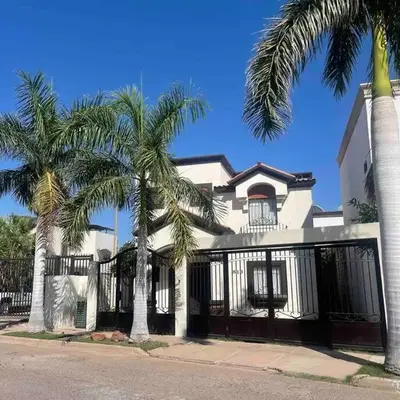 Bonita casa espaciosa en Residencial Montecarlo