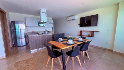 Una cocina o zona de cocina en Torre Central 102: Malecón, Lujo y Vistas de ensueño.