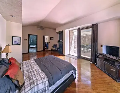Una televisión o centro de entretenimiento en Villa Toscana